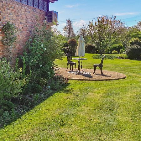 Moorhens Villa Herstmonceux Exterior photo
